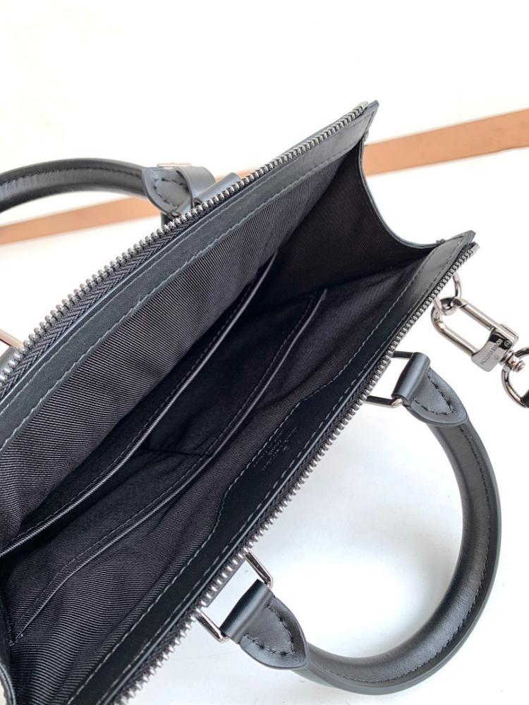 Modern Refined Leather Shoulder Bag
