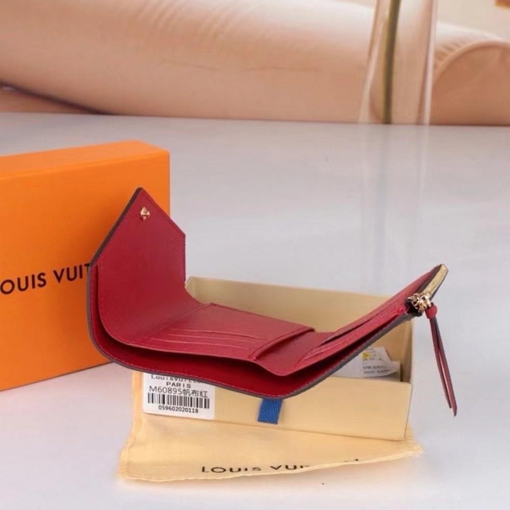 Italian-Inspired Elegant Leather Wallet