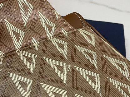 Modern Italian-Inspired Grey Jacquard Shoulder Bag