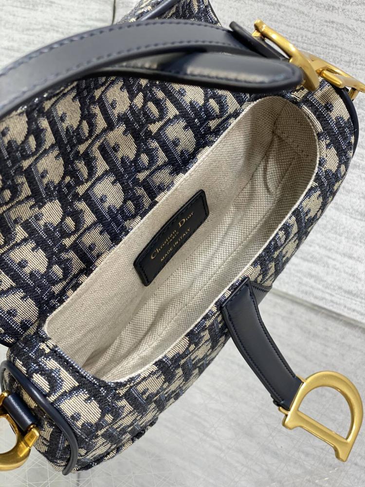 Elegant Leather Shoulder Bag