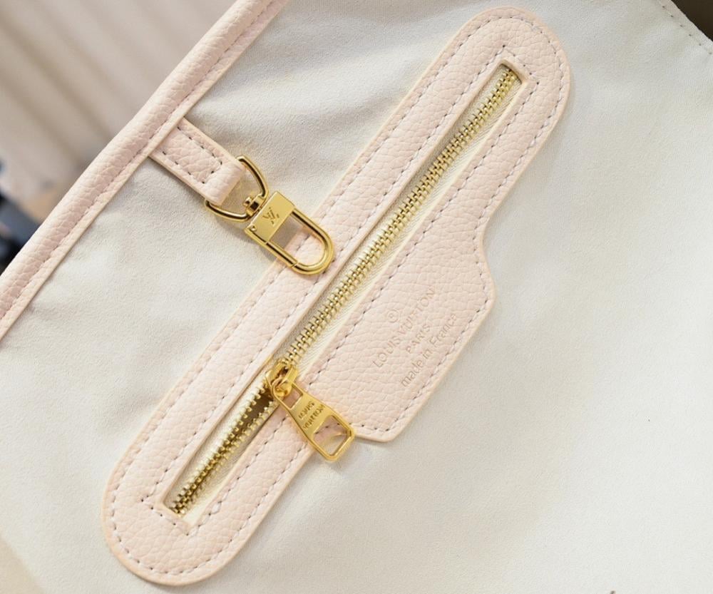 Stylish Premium Pink Leather Shoulder Bag