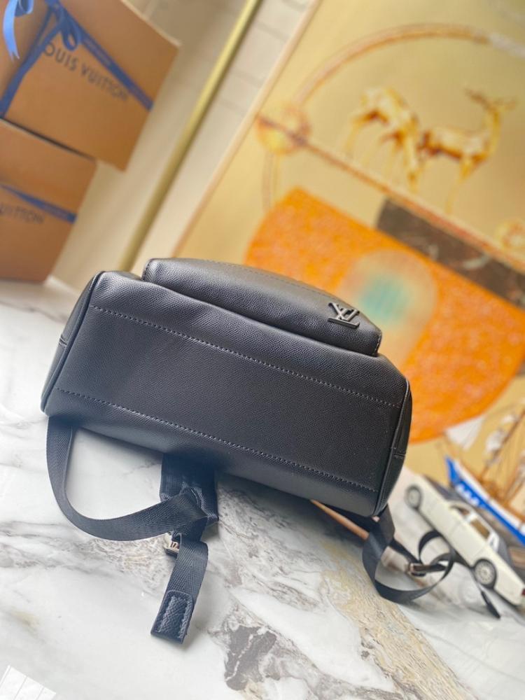 Italian-Inspired Luxury Quilted Leather Shoulder Bag