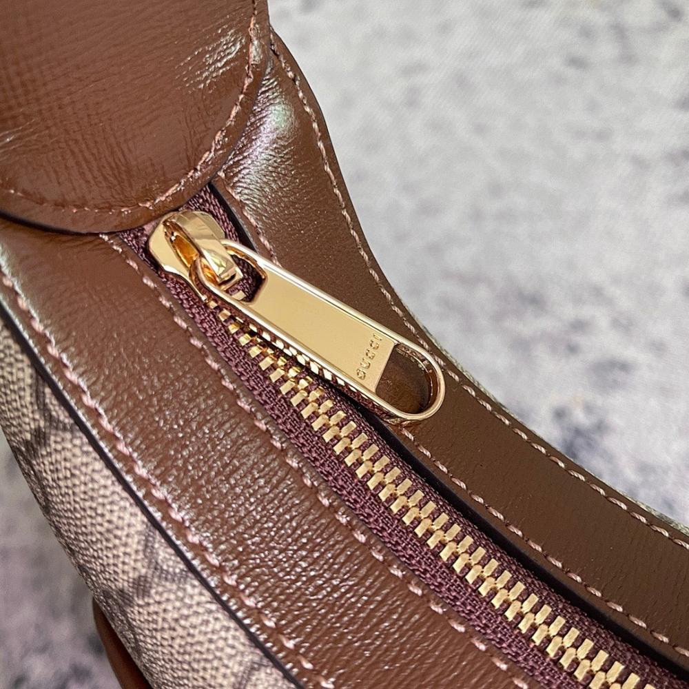 Modern Italian-Inspired Shoulder Bag