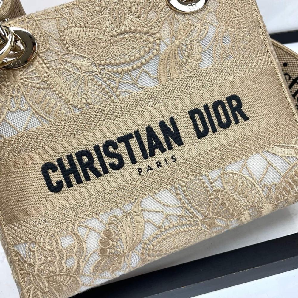 Classic Elegant Embroidered Shoulder Bag