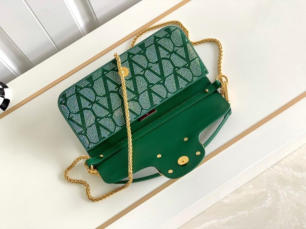 Elegant Stylish Quilted Lambskin Shoulder Bag