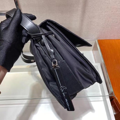 Practical Shoulder Bag