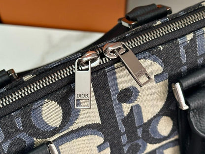 Elegant Stylish Black Printed Leather Shoulder Bag