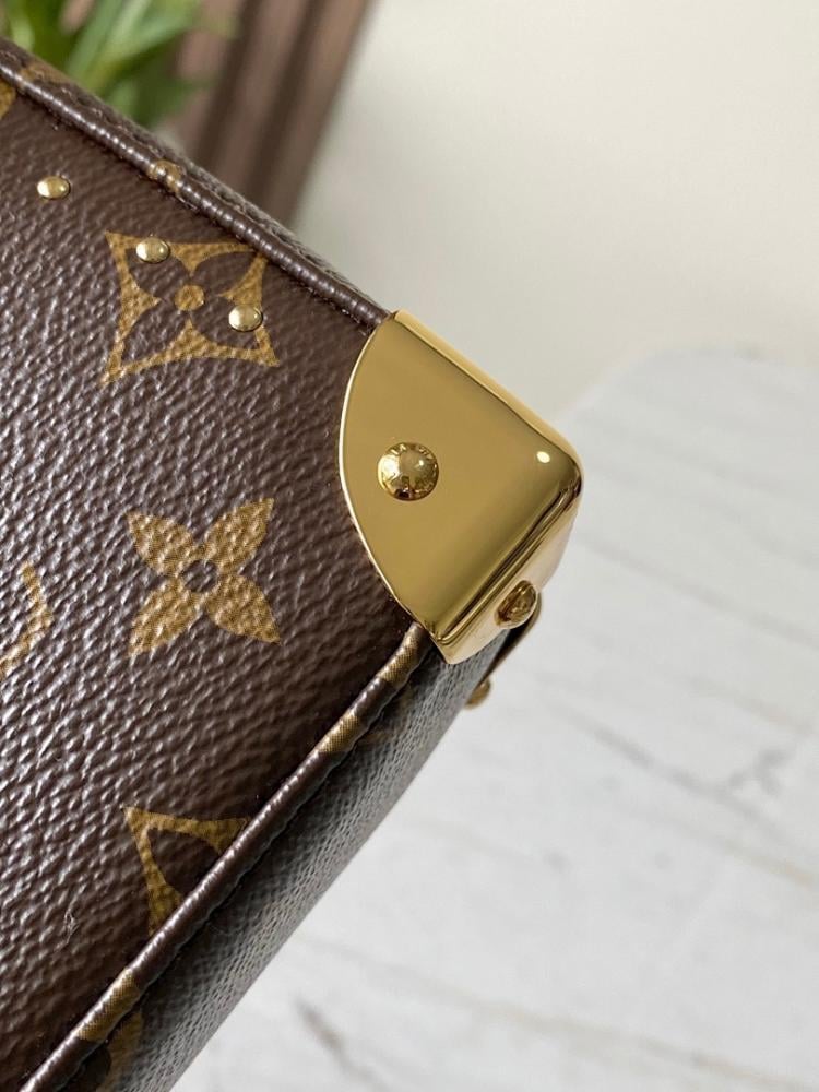 Modern Luxury Monogram Travel Bag – Limited Edition