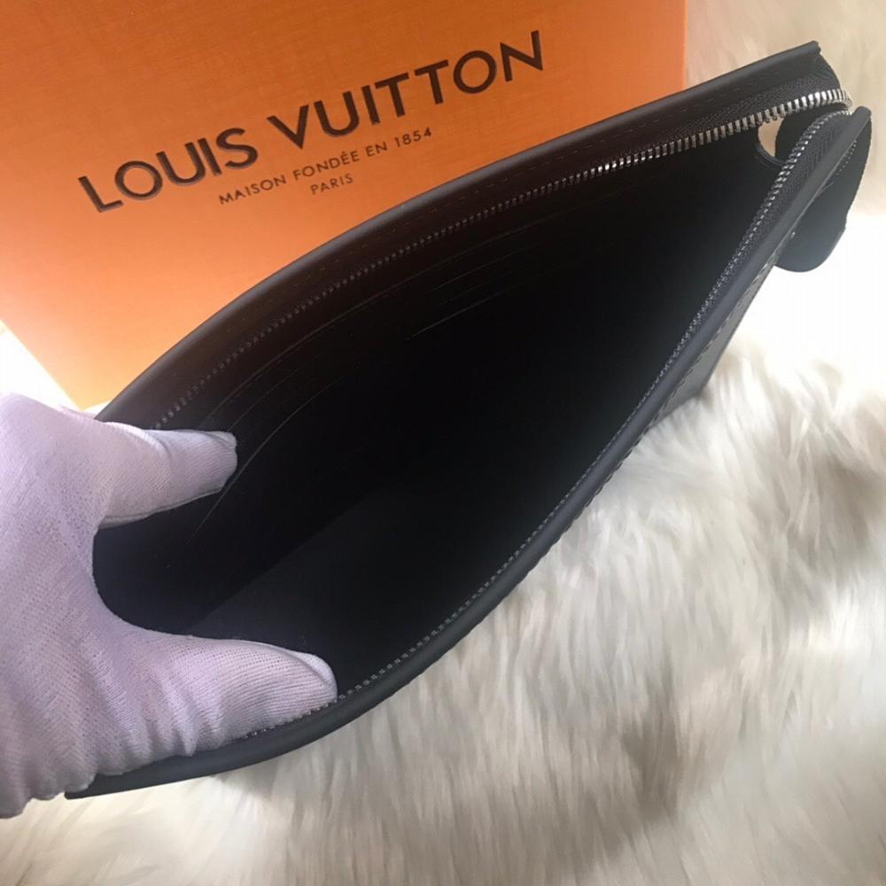 Classic Refined Leather Crossbody Bag