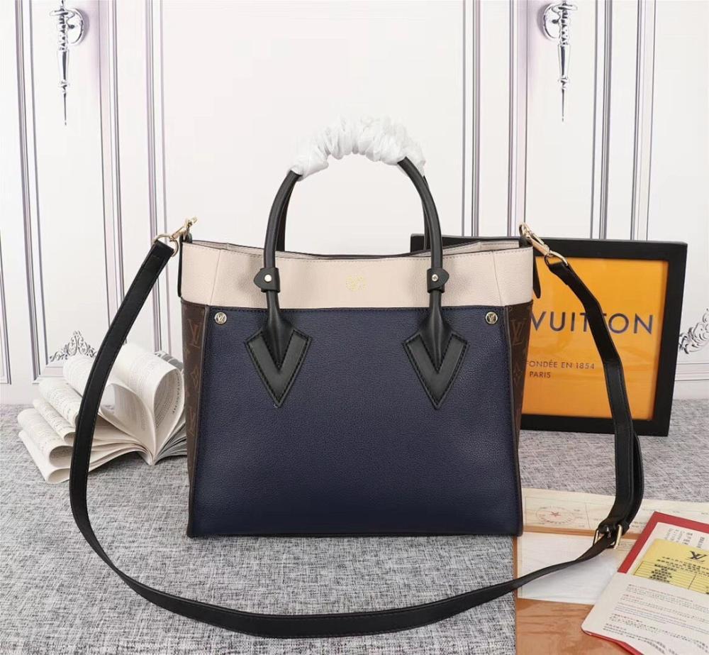 Classic Elegant Monogram Calfskin Shoulder Bag