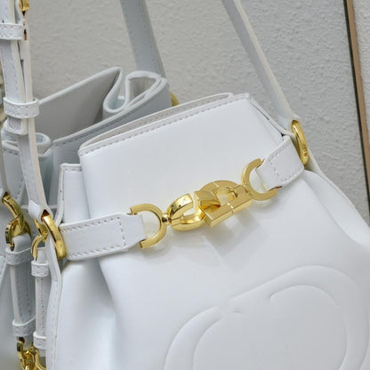 Modern Refined Calfskin Bucket Bag