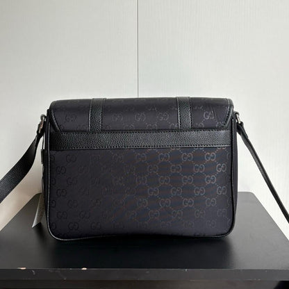 Modern Refined Top Handle Bag