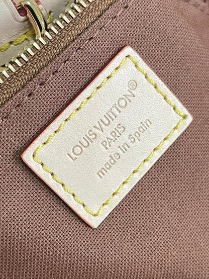 Stylish Monogram Leather Bucket Bag – Limited Edition