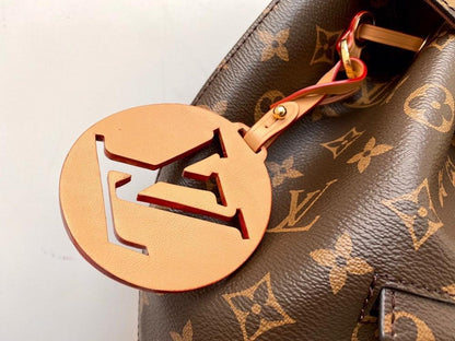 Italian-Inspired Elegant Leather Crossbody Bag