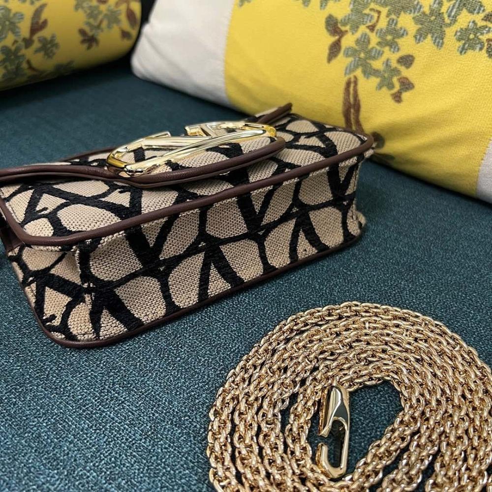 Italian-Inspired Luxury Leather Crossbody Bag