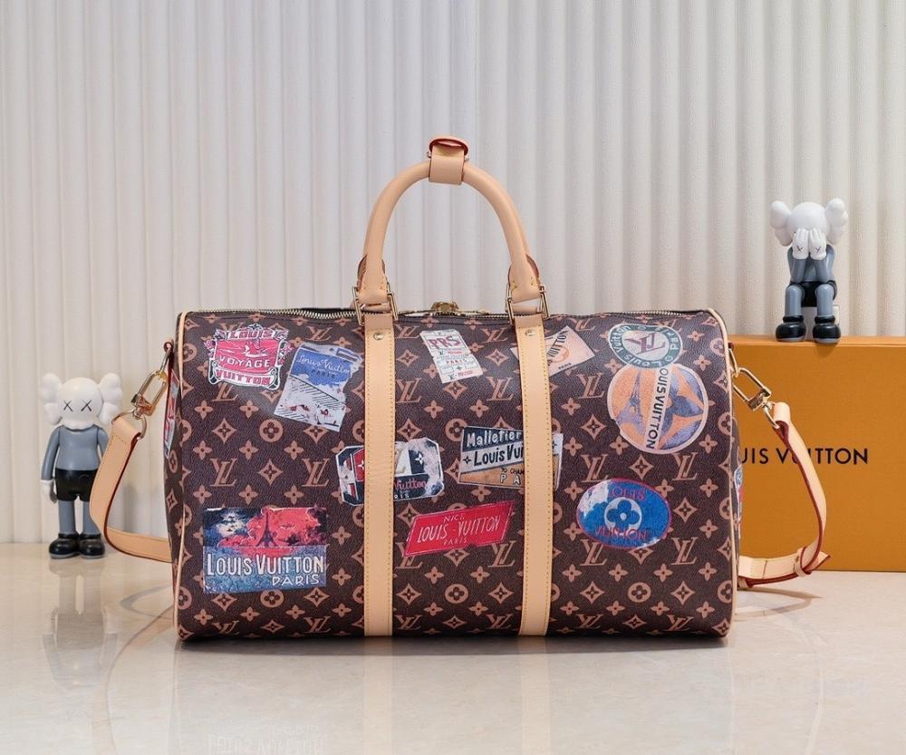 Stylish Refined Leather Crossbody Bag