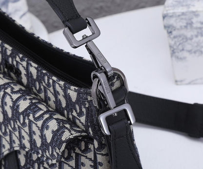 Elegant Refined Black Quilted Calfskin Shoulder Bag