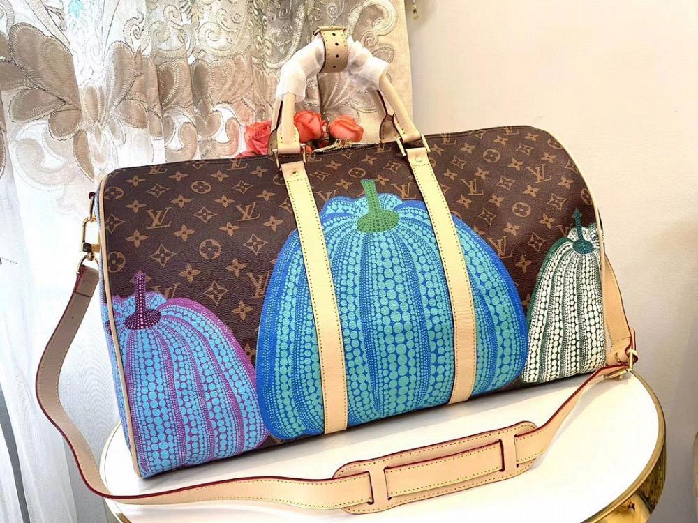 Italian-Inspired Stylish Leather Travel Bag