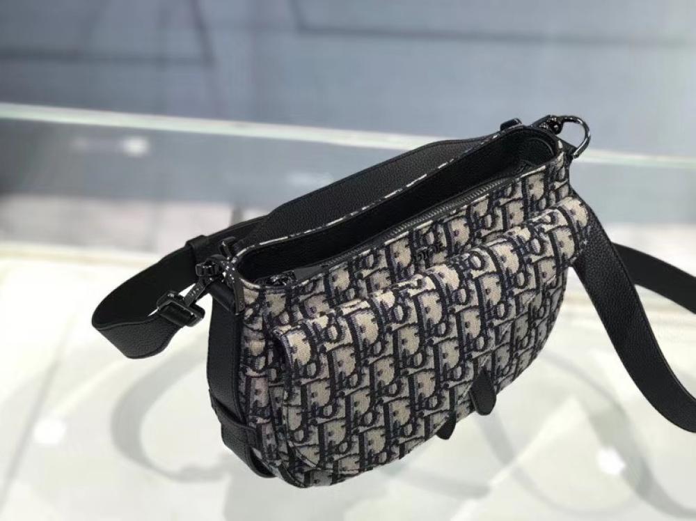 Elegant Shoulder Bag