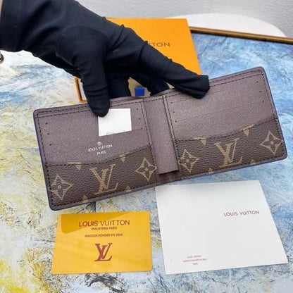 Modern Italian-Inspired Wallet