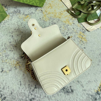 Modern Refined Bag
