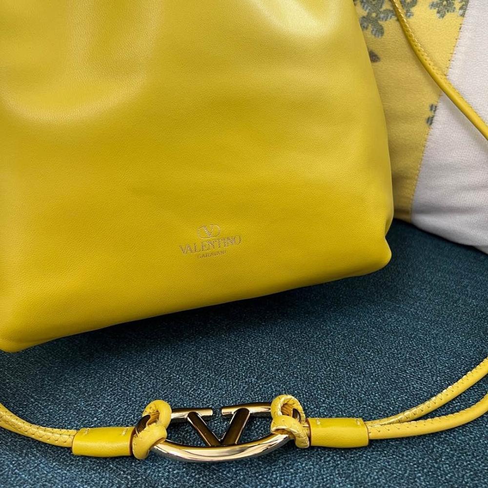 Elegant Leather Crossbody Bag – Special Edition