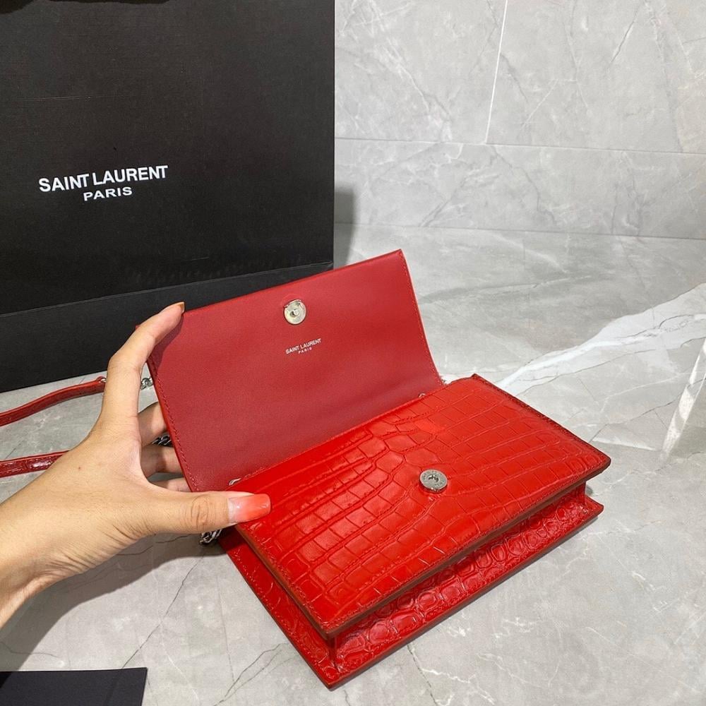 Luxury Elegant Leather Bag – Limited Edition