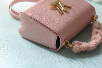 Stylish Refined Woven Leather Shoulder Bag