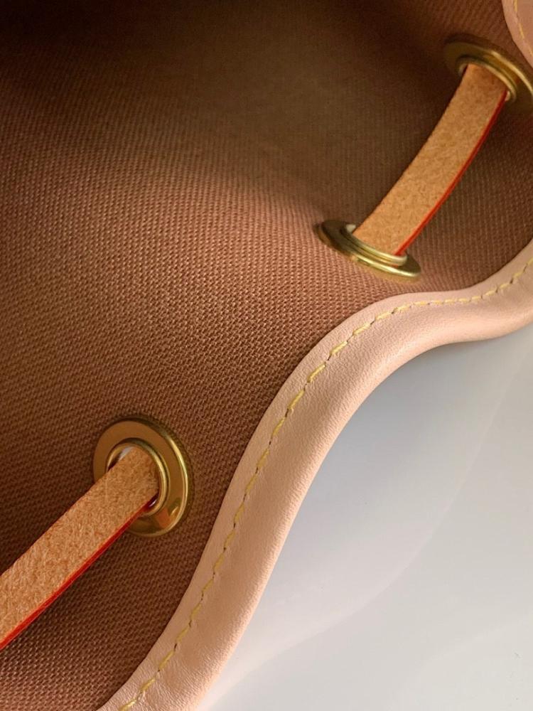 Classic Modern Leather Bucket Bag