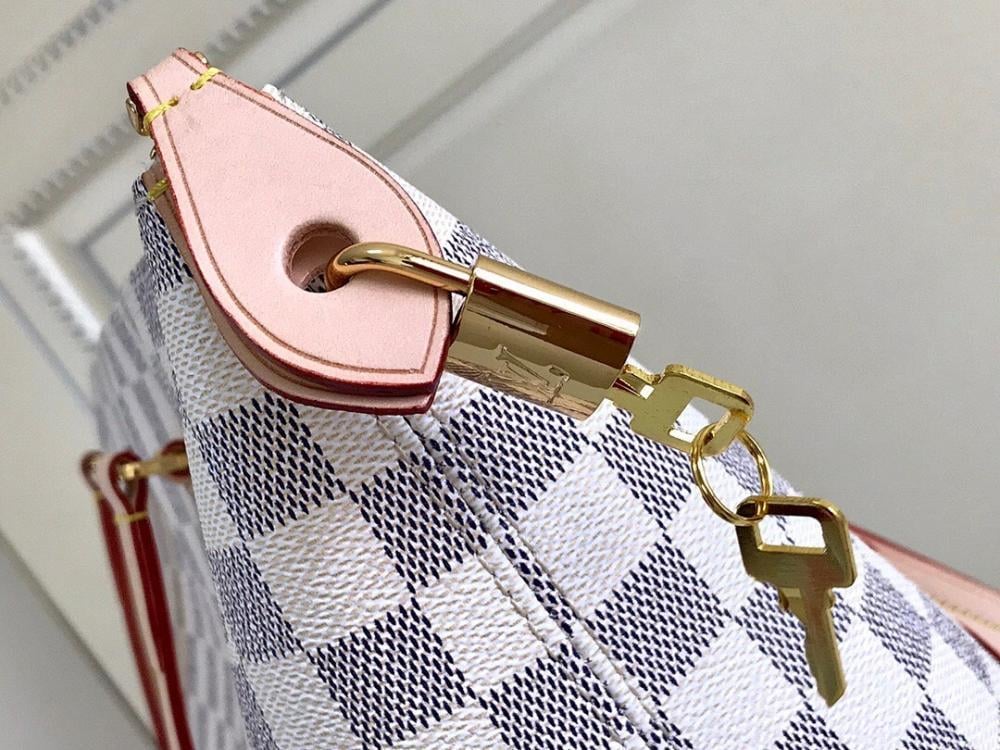 Stylish Gold Calfskin Crossbody Bag – Special Edition