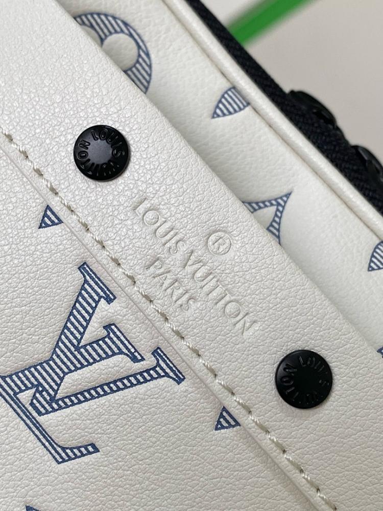 Italian-Inspired Elegant Leather Bag