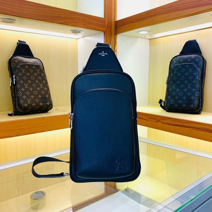 Modern Refined Leather Shoulder Bag