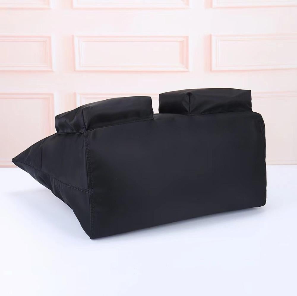 Stylish Refined Nylon Crossbody Bag