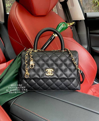Elegant Leather Top Handle Bag