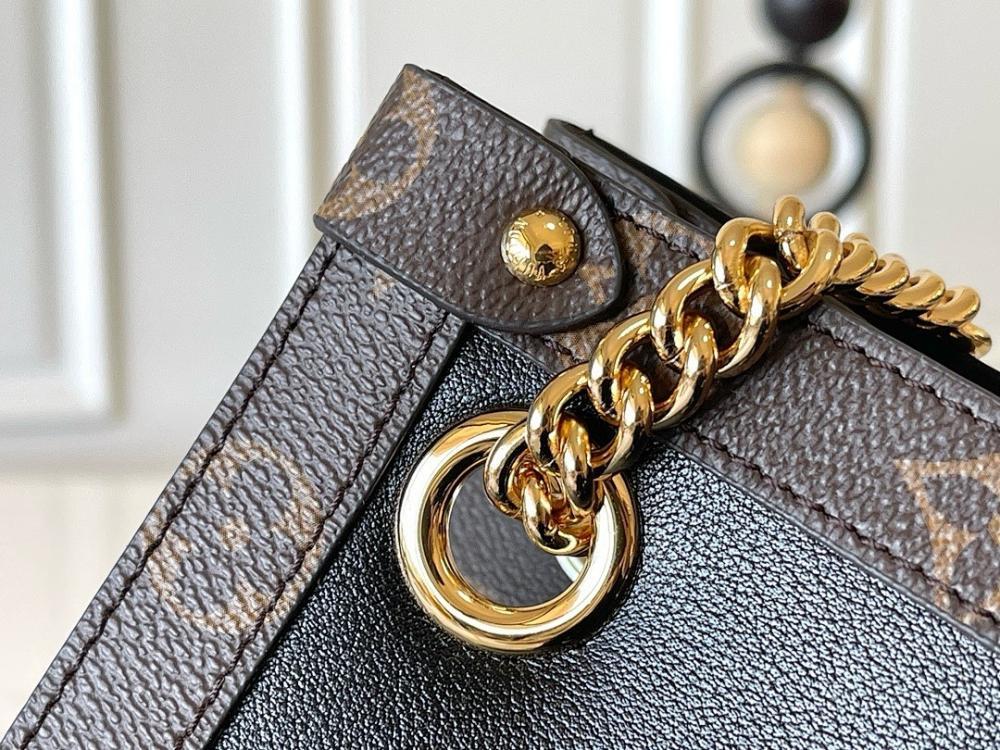 Elegant Stylish Leather Bag