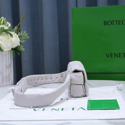 Luxury Stylish Nylon Crossbody Bag – Limited Edition