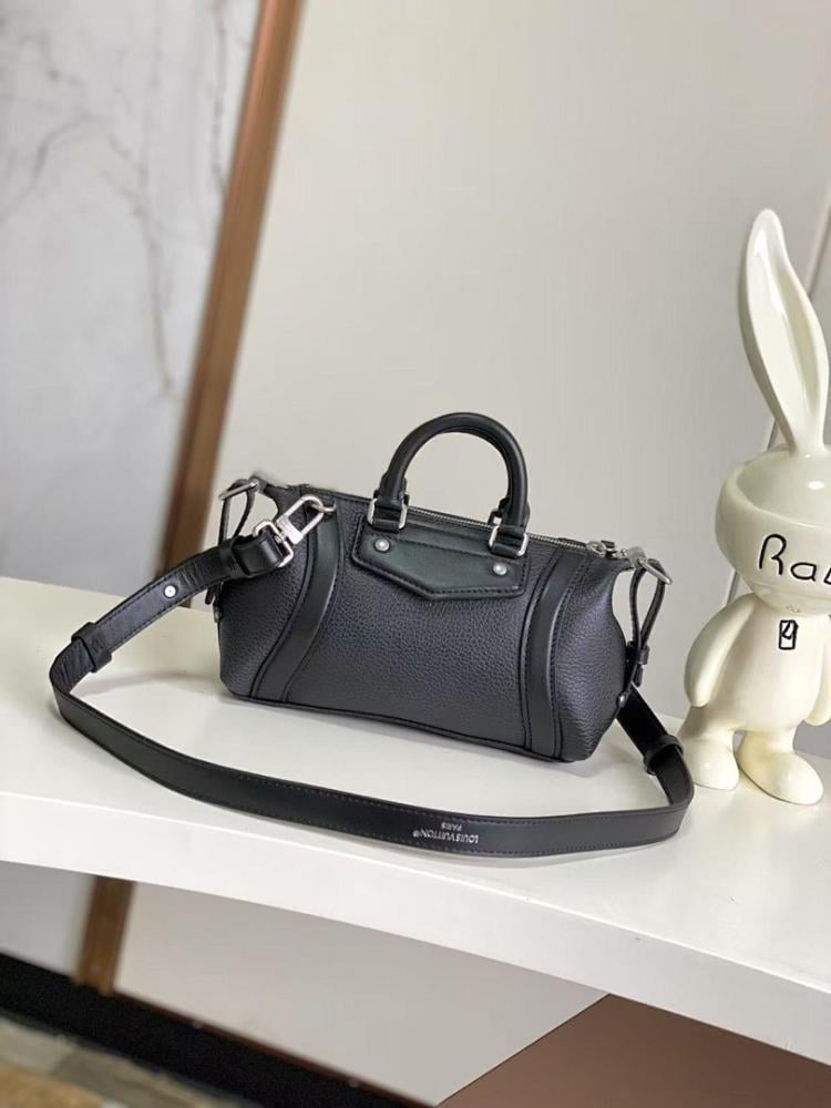 Modern Luxury Leather Bag – Limited Edition