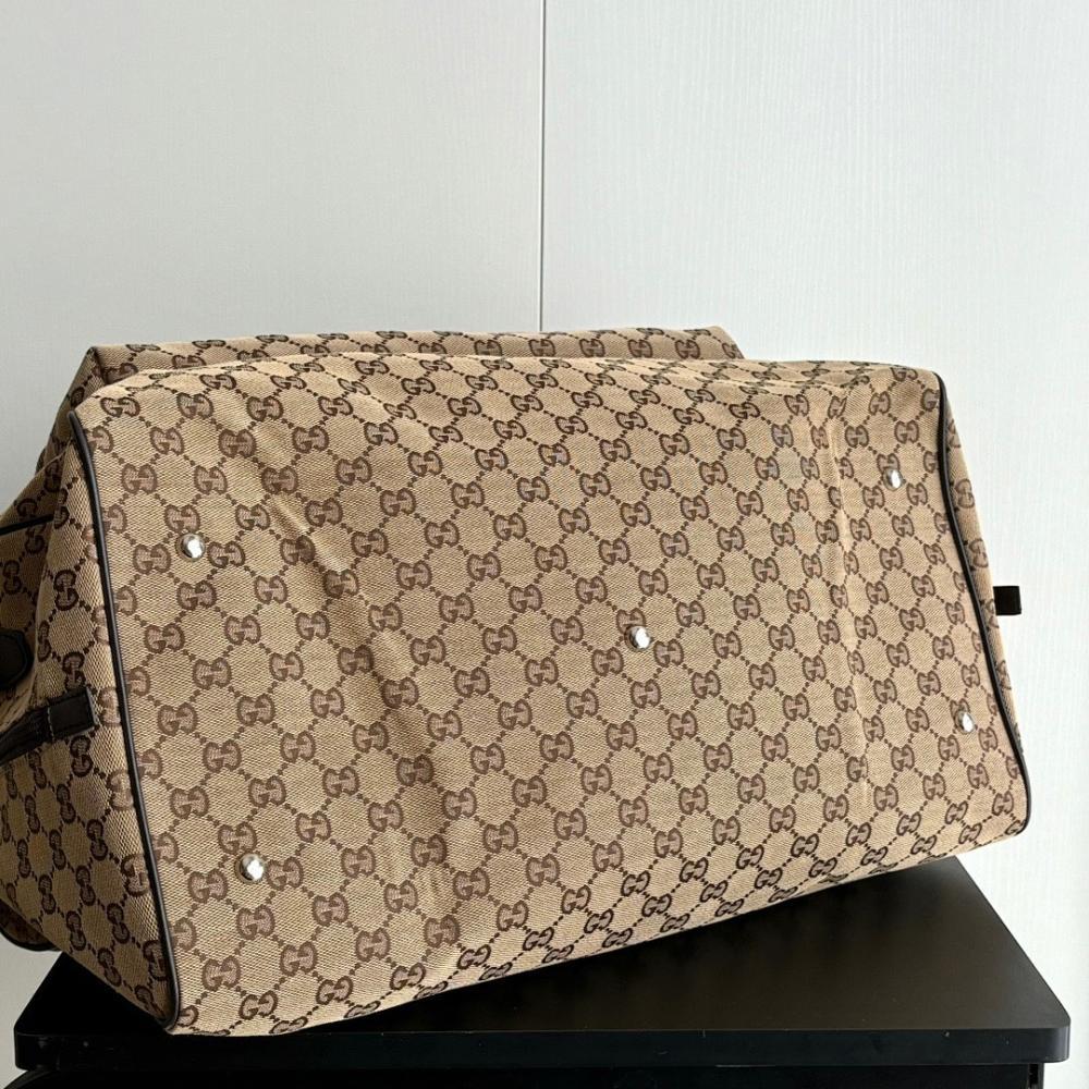 Luxury Beige Shoulder Bag – Limited Edition