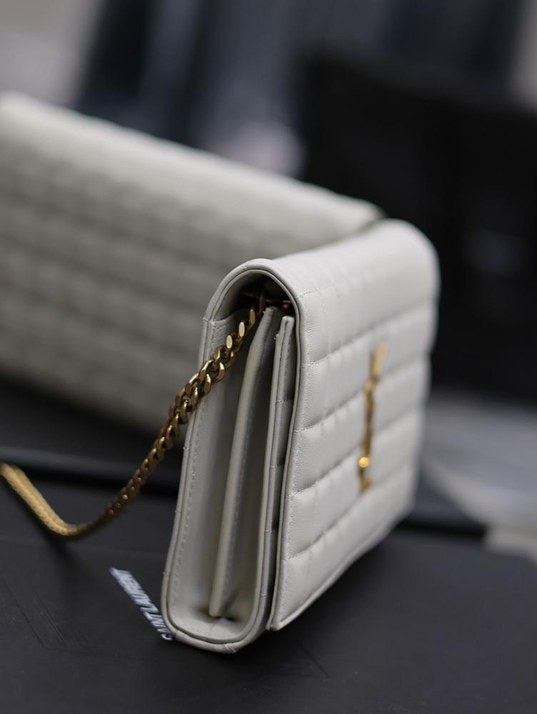 Modern Refined Lambskin Shoulder Bag