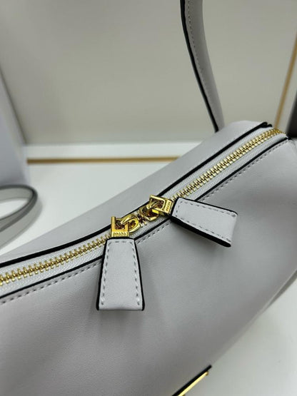 Stylish Crossbody Bag – Limited Edition