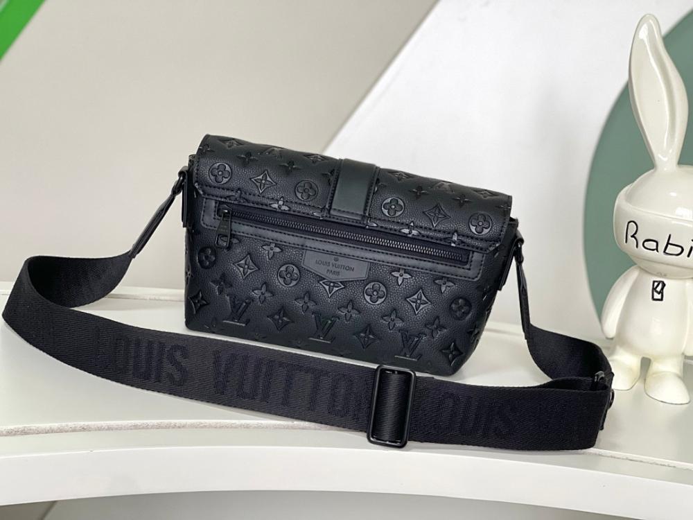 Luxury Woven Leather Shoulder Bag – Limited Edition