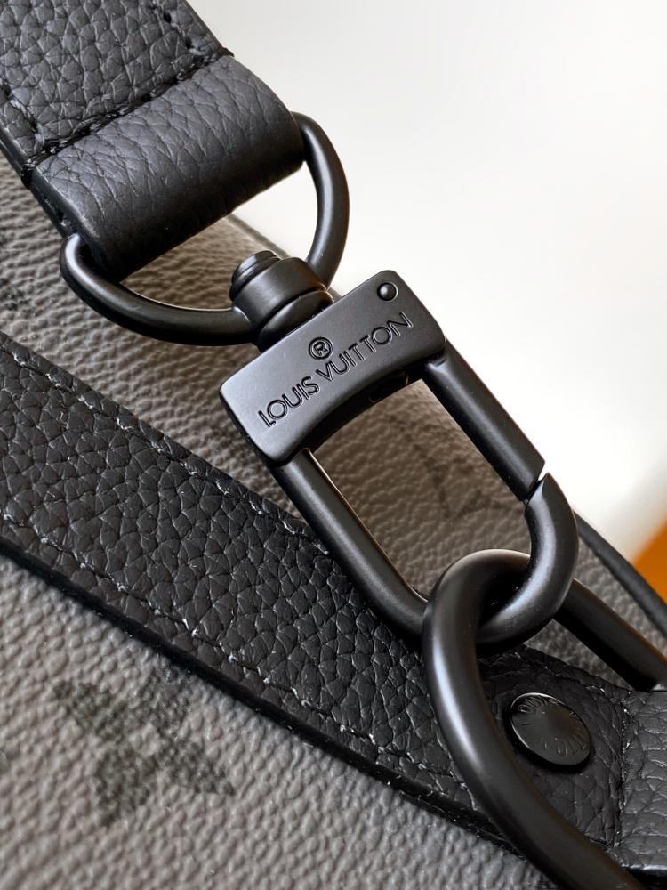 Classic Calfskin Shoulder Bag
