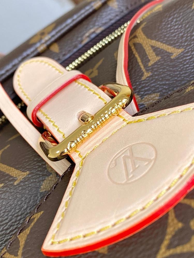 Elegant Refined Leather Top Handle Bag