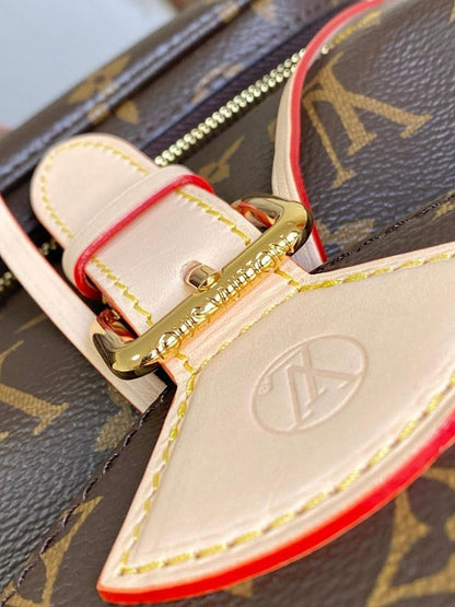Elegant Refined Leather Top Handle Bag