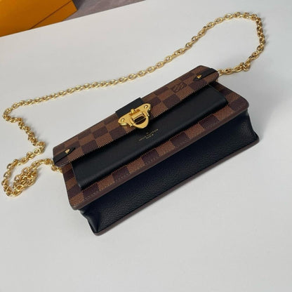 Elegant Refined Gold Leather Crossbody Bag