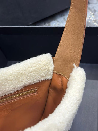 Luxury Refined Gold Shoulder Bag