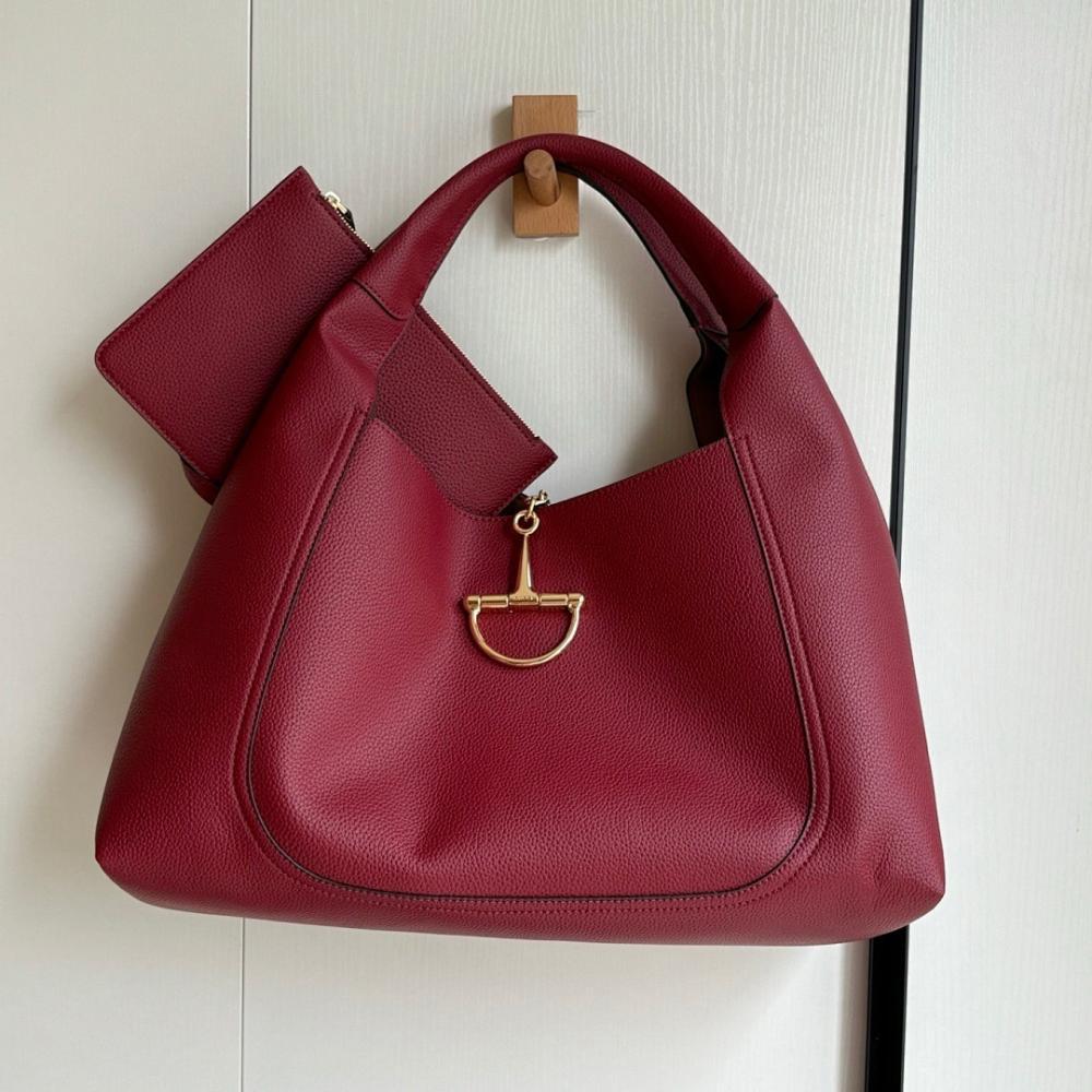 Classic Italian-Inspired Crossbody Bag
