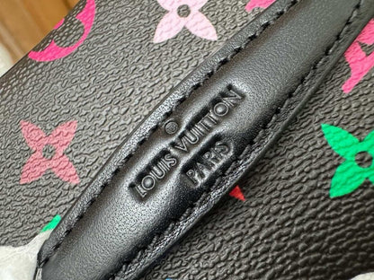 Modern Elegant Black Bag