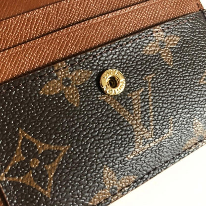 Modern Embroidered Leather Crossbody Bag – Limited Edition