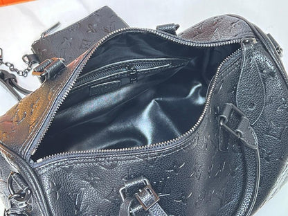 Elegant Refined Shoulder Bag